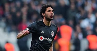 محمد الننى يحتاج إلى 2392 دقيقة للتسجيل.. 10 أرقام لأفضل لاعب فى "بشكتاش"