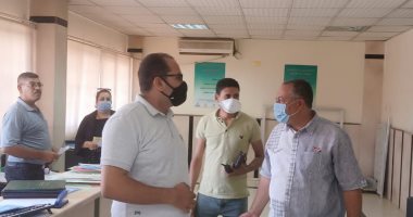 محافظ أسيوط : المراكز التكنولوجية تتلقى طلبات التصالح فى بعض مخالفات البناء