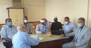 صور.. فرحة وسعادة بعد انتهاء امتحانات الأدبى بالثانوية الأزهرية في الأقصر  