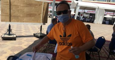 فيديو وصور.. طارق يحيى يصوت بالموافقة على ميزانية نادى الزمالك