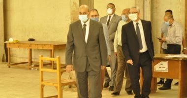 جولة تفقدية لرئيس جامعة المنيا لامتحانات الفرق النهائية بــ"التربية الرياضية"