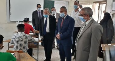 نائب وزير التربية والتعليم يتفقد امتحانات الدبلومات الفنية بالغربية.. صور