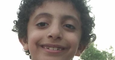 "فهد" 7 أعوام يرسم لوحة تفصيلية للذئب ويوضح ملامحة الشرسة
