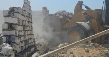 صور.. إزالة 456 حالة تعدٍ على أراضى الدولة والزراعات فى بنى سويف