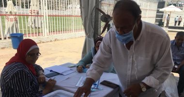 فيديو وصور.. علاء مقلد أول أعضاء مجلس الزمالك تسجيلا فى عمومية الميزانية