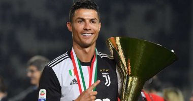 كريستيانو مهنئا مارادونا بعيد ميلاده: أنت رقم واحد ولكن بعدى