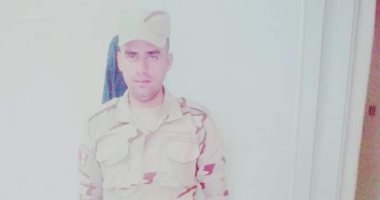 كلنا جيش مصر.. "زياد" من محافظة البحيرة يشارك صورته بالزى العسكرى