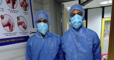 الجيش الأبيض.. إسماعيل وأحمد بتمريض عزل مستشفى بنها الجامعى بمواجهة كورونا
