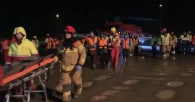 إنقاذ طفل بريطانى عمره 3 أشهر من الغرق خلال رحلة بحرية مع أسرته.. صور