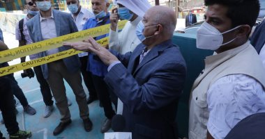 وزير النقل يتفقد مترو الزمالك لمتابعة بدء حقن التربة أسفل العمارة المتصدعة
