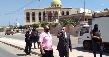 محافظ كفر الشيخ يمهل المسئولين 72 ساعة لإزالة التعديات بالطريق الدولى