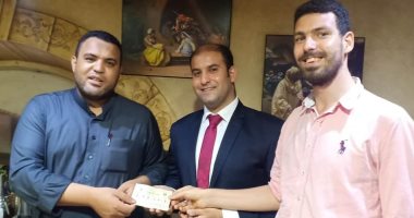 "بولا" مهندس قبطى يشترى صك الأضحية من مديرية الأوقاف بالإسكندرية