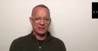 النجم العالمى توم هانكس يتحدث عن تجربة إصابته بكورونا: العالم يتجه للشفافية