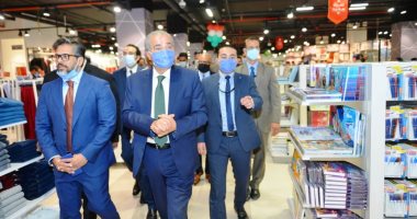 صور.. وزير التموين يفتتح فرعا جديدا لشركة إماراتية باستثمارات 200 مليون جنيه