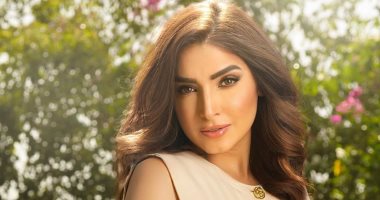 كريم العدل لروجينا: أنا بحب الست دى.. والفنانة ترد: وأنا كمان بحبك يا عمرى