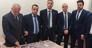 صور.. جمارك مطار القاهرة تضبط محاولة تهريب كمية من الأقراص المخدرة