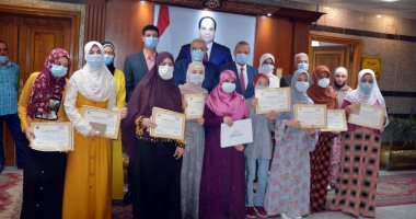 محافظ القليوبيه يكرم 27 من حفظة القرآن الكريم من جميع المراحل التعليمية (صور)