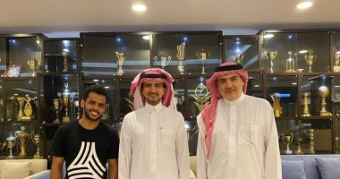 رسميا.. الأهلى السعودى يوافق على انتقال عبدالفتاح عسيري للنصر 
