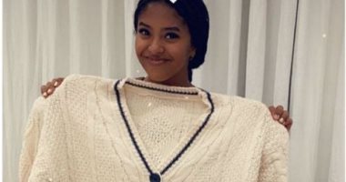 تايلور سويفت تهدى ابنة كوبى براينت "سترة" ارتدتها فى كليب cardigan