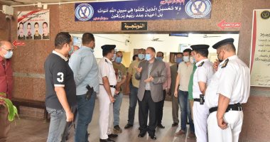 محافظ أسيوط يزور مركز شرطة ساحل سليم ويتفقد الخدمات الأمنية.. صور