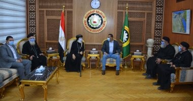 محافظ الدقهلية يستقبل وفد الكنيسة القبطية بالمنصورة للتهنئة بعيد الأضحى.. صور