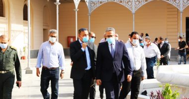 وزير السياحة والآثار يٌثنى على أعمال تطوير متحف المركبات الملكية