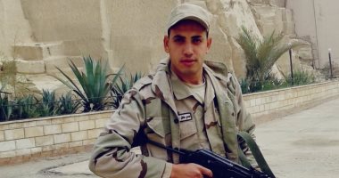 كلنا جيش مصر.. "سيد" من القليوبية يشارك صحافة المواطن بالزى العسكرى