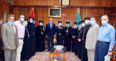 محافظ القليوبية يستقبل وفدا من الكنيسة الأرثوذكسية لتقديم التهنئة بعيد الأضحى