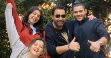 عزل قرية عاصى الحلانى بسبب كورونا.. والفنان اللبنانى يطمئن الجمهور برسالة وصورة