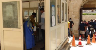 إقبال كبير على قلعة قايتباى بالإسكندرية فى أول أيام عيد الأضحى.. صور