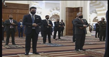 ملك الأردن يشارك جموع المصلين أداء صلاة عيد الأضحى