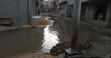 اهالى الجابرية في المحلة يشكون غرق القرية بمياه الصرف الصحى