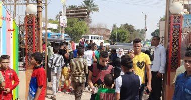 مراجيح العيد فى سوهاج.. هيصة وزحمة ولا عزاء لكورونا.. صور وفيديو لايف