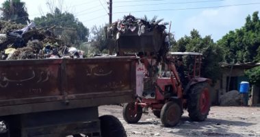 وزارة البيئة ترفع 100 طن مخلفات من مقلب عشوائى بشبين الكوم استجابة للمواطنين