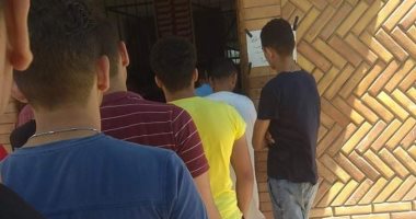 سيبها علينا.. شكاوى من سحب مبالغ من أرصدة عدادات الكهرباء مسبوق الدفع بدمياط