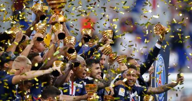 كل أهداف الجمعة.. باريس سان جيرمان يتوج بكأس الرابطة الفرنسية