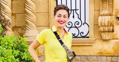 منة فضالى تظهر بـ"نيولوك" جذاب.. وتتغزل فى كلابها: الحب الحقيقى.. صور