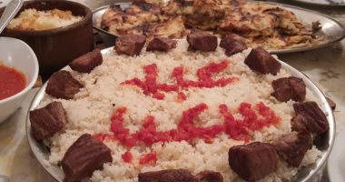 "هنا" من البحيرة تشارك صحافة المواطن بصورة طبق فتة مزين بـ"عيد سعيد"