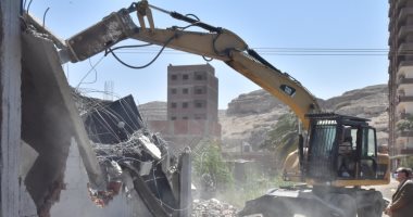 محافظ أسيوط : تنفيذ 196 حالة تعدى على أملاك الدولة واسترداد 1124 فدان