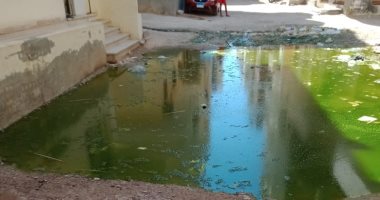 اضبط مخالفة.. مياه الصرف تغرق شوارع منطقة السقالة فى الغردقة.. صور