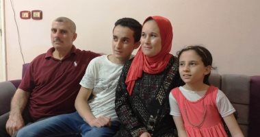فيديو وصور.. والد الثالث مكرر علمى رياضة: تأكدت من النتيجة من موقع اليوم السابع 