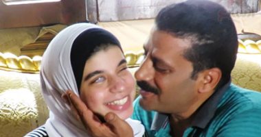 سامية الأولى على الثانوية العامة مكفوفين تفوز بمنحة مجانية لدراسة الإعلام بجامعة القاهرة