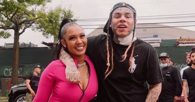 صديقة 6ix9ine تعلن حملها على نغمة من أغنياته.. فيديو