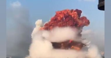اتهام رئيس حكومة تصريف الأعمال و3 وزراء بالإهمال فى انفجار مرفأ بيروت