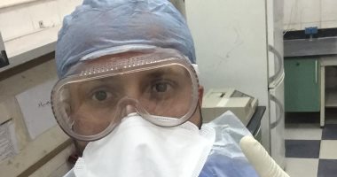 الجيش الأبيض.. "محمد" فنى معمل بمستشفى حميات المنصورة بمواجهة كورونا