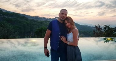 رامى عياش يطمئن جمهوره على زوجته.. ويؤكد: بعض الناس تسبح فى دم الأطفال