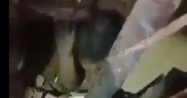 لحظة إنقاذ طفلة من تحت الأنقاض بعد 24 ساعة من انفجار بيروت.. فيديو