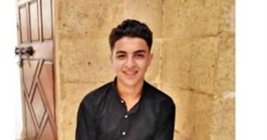 "رحمه" تهنئ ابن عمها بعد نجاحه بنسبة 98.54% فى الثانوية العامة