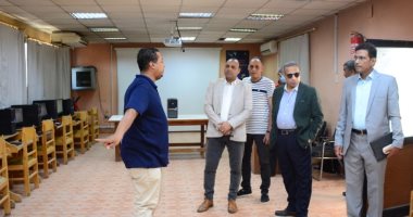 صور.. رئيس جامعة الأقصر يتفقد تجهيزات كلية الفنون قبل امتحانات القدرات