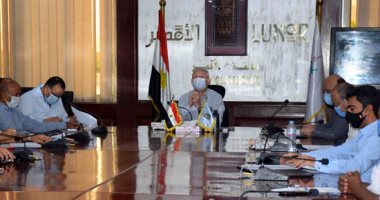 صور.. محافظ الأقصر: الدولة حريصة على هذا الملف ولا تهاون مع المخالفين